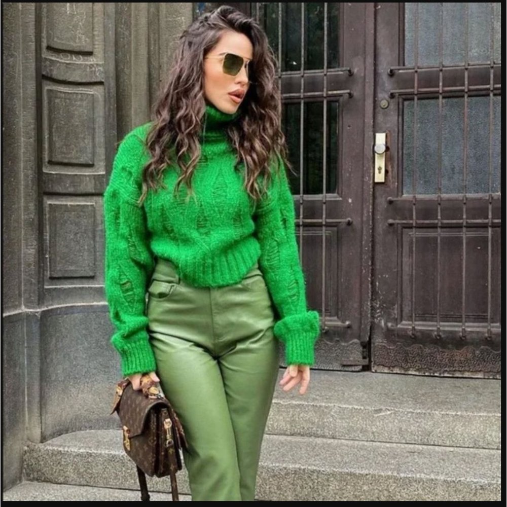 ZARA GREEN WOMEN RIPPED KNIT TURTLE NECK CROPPED SWEATER SIZE M